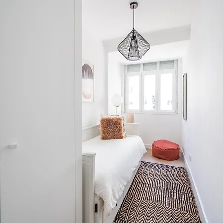 Akicity Campolide Wood Lisbon