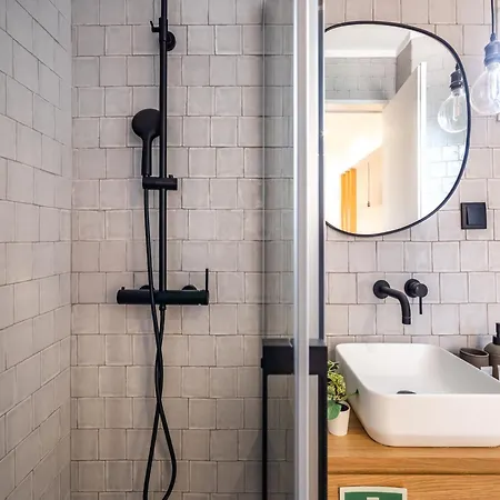 Apartment Akicity Campolide Wood *