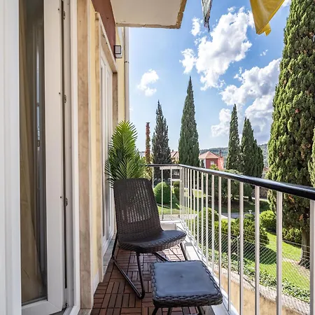 Apartment Akicity Campolide Wood Lisbon